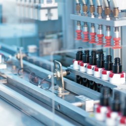 How Yuen Myng develops consumer-centric plastic color cosmetic packaging to enhance the users experience with cosmetic brands